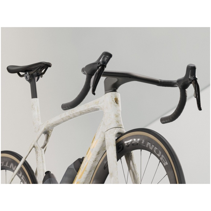 Trek Madone SLR 7 Gen 8 ERA WHITE/SUPERNOVA MARBLE