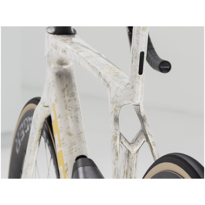 Trek Madone SLR 7 AXS Gen 8 ERA WHITE/SUPERNOVA MARBLE